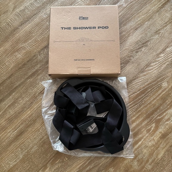 The Shower Pod for Ice Cold Showers - Picture 3 of 3